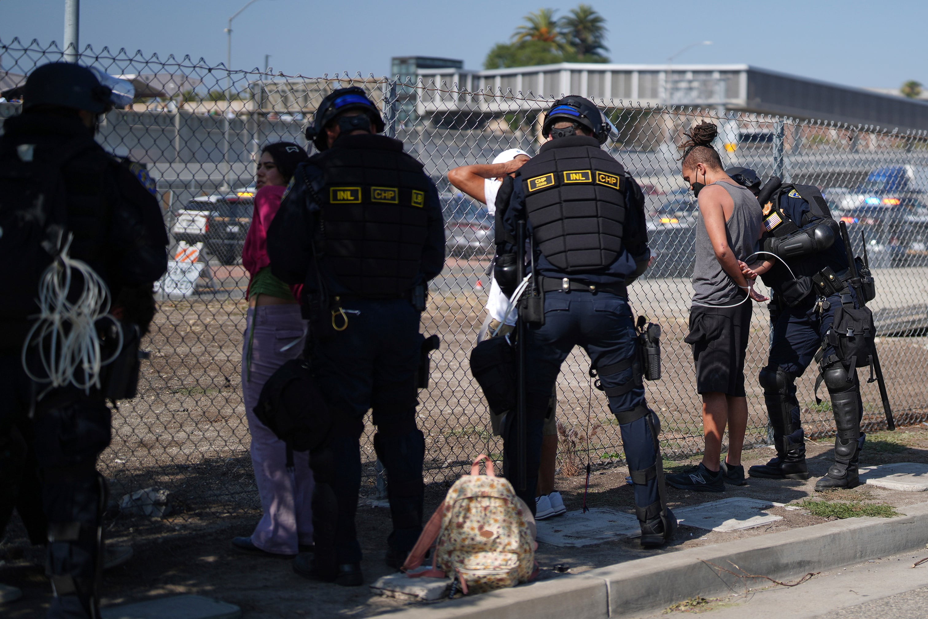 Trump ordena aumentar las detenciones de inmigrantes en ciudades demócratas