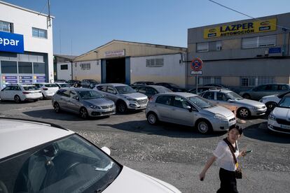 Ubicación del primer punto público de recarga de coches eléctricos en Sevilla, que aún carece de monolito de recarga instalado.