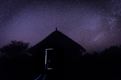 <b>21h00</b> Noite na casa de Qello. “Para milhares de crianças, cada dia é uma sucessão de tarefas domésticas que mal lhes deixa tempo para estudar ou jogar. É uma forma especialmente invisível de trabalho infantil”, diz Blanca Carazo, do Comitê Espanhol do Unicef.