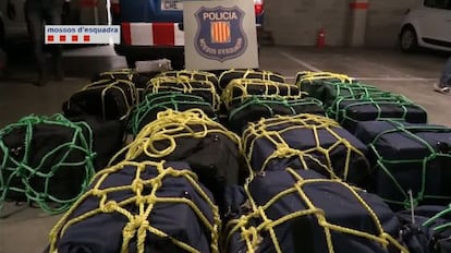 Los 700 kilos de cocaína estaban distribuidos en 18 bolsas de deporte.
