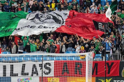 Aficionados de la selección mexicana, durante un partido amistoso contra Ecuador, en Carolina del Norte (EE UU), el pasado 27 de octubre.