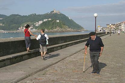Aspecto del puerto de San Sebastián. Al fondo, la isla de Santa Clara y el monte Igeldo.
/ JESÚS URIARTE