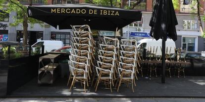 Terraza cerrada de un bar en Madrid.