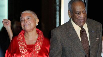 Bill Cosby y su esposa Camille.