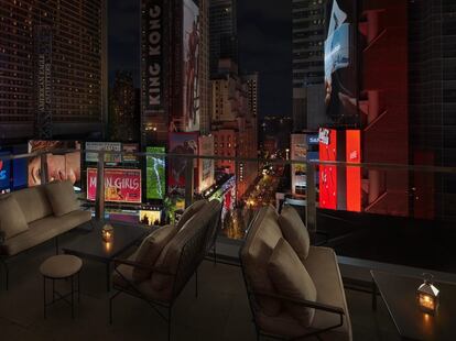 La lucha del Times Square Edition Hotel se repite en el sector hotelero de la ciudad de Nueva York. El pasado enero, los alojamientos registraron tasas de ocupación de apenas un 38%, frente al 72% en 2020, según el proveedor de datos de alojamiento STR.