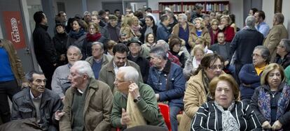 Militantes en la agrupación socialista de Parla.