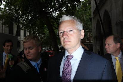 Julian Assange llega al Tribunal Supremo en Londres para la vista de la apelación por la petición de extradición de Suecia, en julio de 2011.