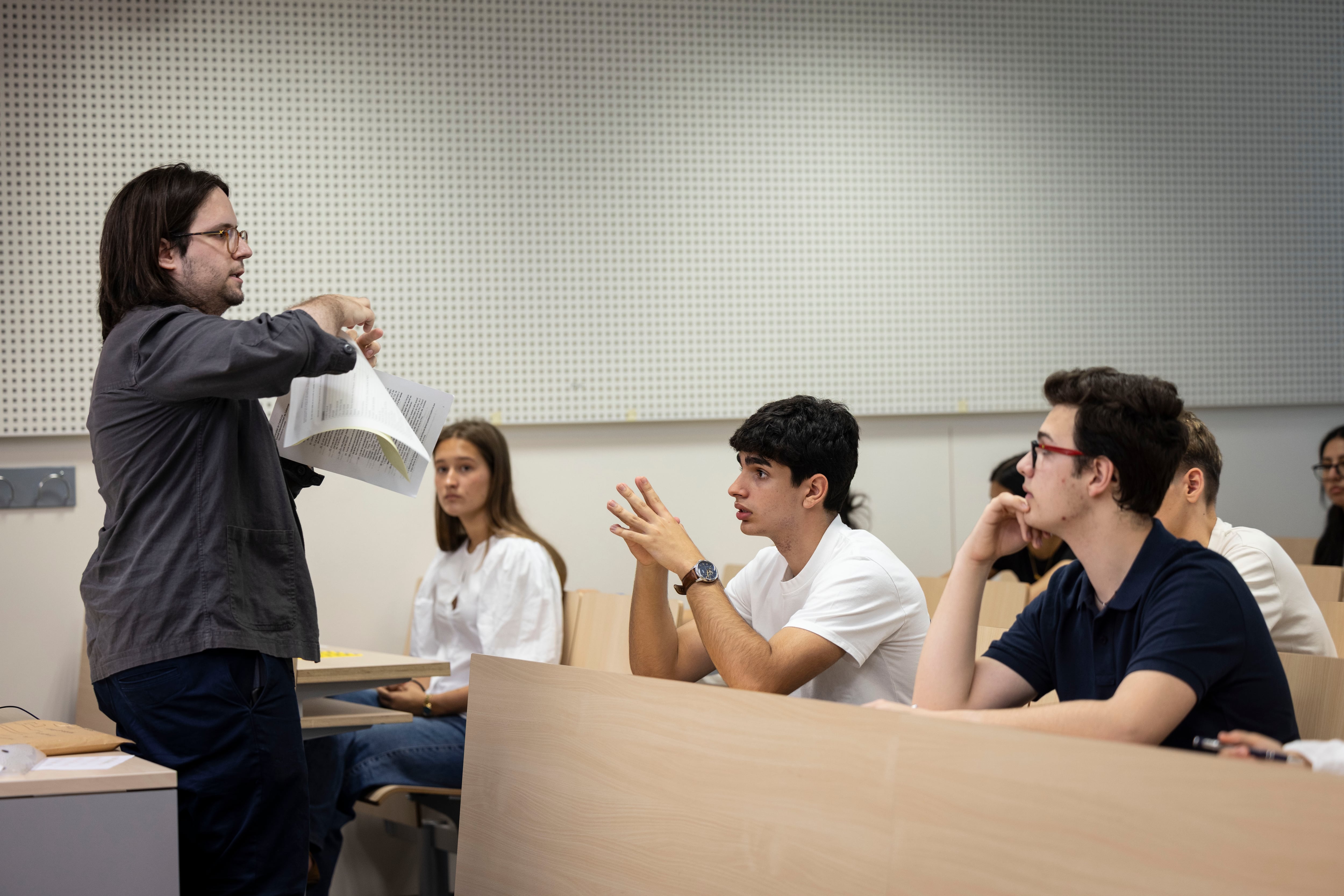 Universidades activa refuerzos de profesores para la Selectividad ante la huelga educativa en Cataluña