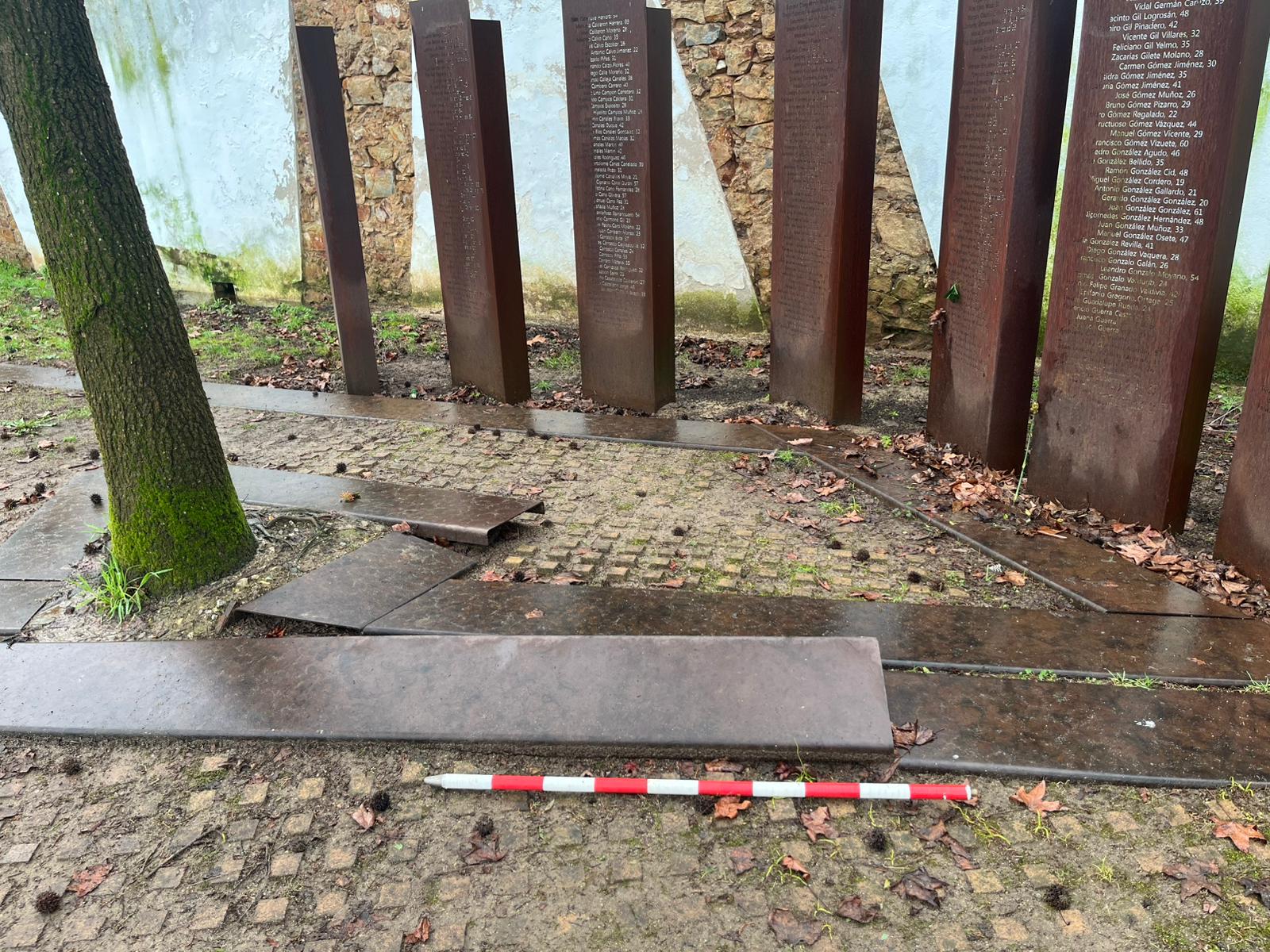 La Diputaciรณn de Cรกceres impulsarรก la exhumaciรณn de mรกs de 300 vรญctimas de la represiรณn franquista en dos fosas comunes