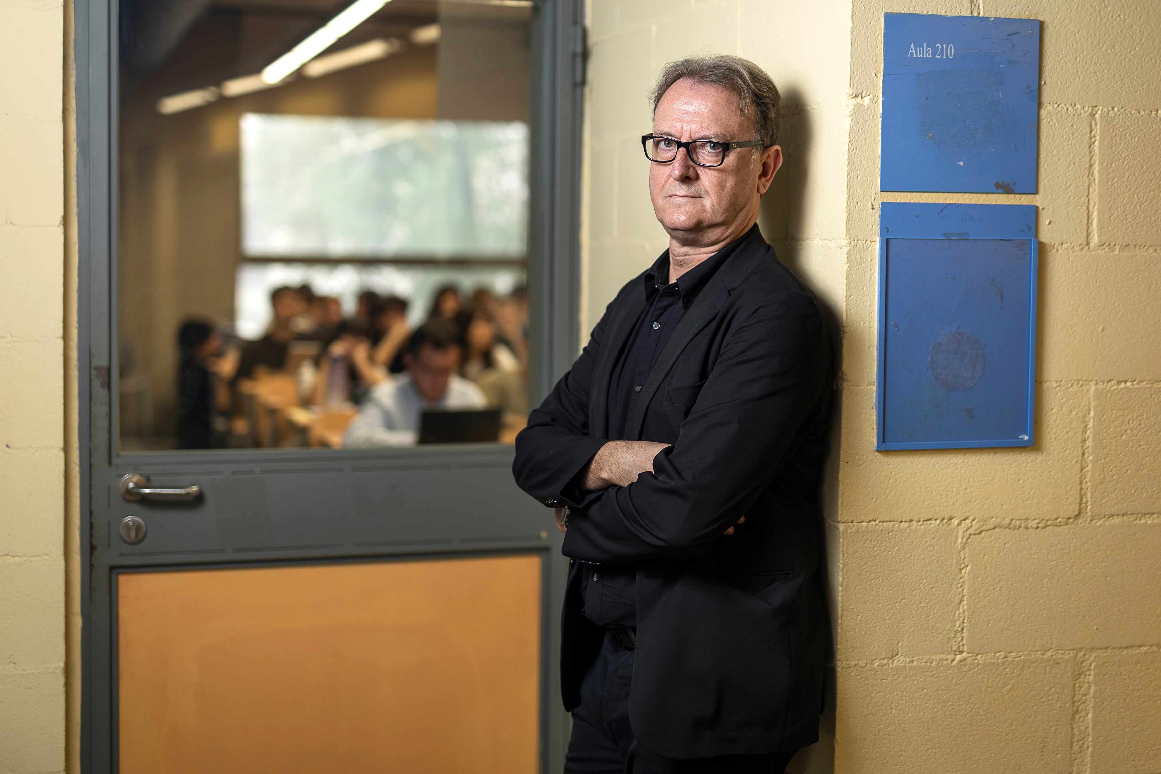 Manel García Sánchez, licenciado en Filosofía y Doctor en Historia. Profesor agregado de Historia Antigua en la Universitat de Barcelona.
