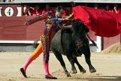 Luis Francisco Esplá, en su primer toro.