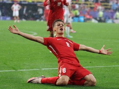 Arda Guler celebra su tanto frente a Georgia.