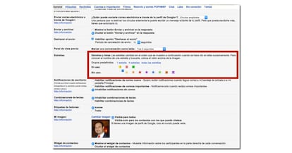 También nos permite Gmail establecer qué iconos queremos para marcar los mensajes. Sólo tendremos que arrastrar los que hay en la línea inferior a la superior y ordenarlos para que salgan en orden cuando pulsemos la "estrella" que hay al lado de los correos.