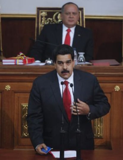 Maduro se dirige a la Asamblea en la presentación el martes de las cuentas de 2012.