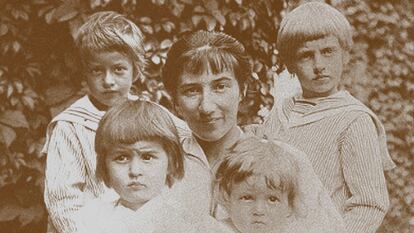 Zinaida Serebriakova con sus hijos en los años '20.