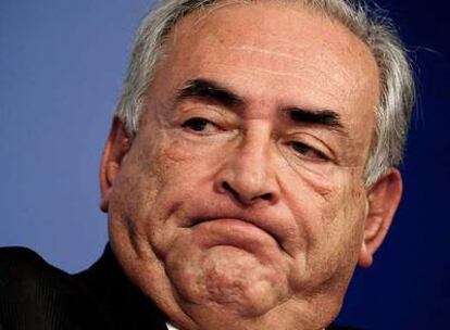 Dominique Strauss-Kahn, director-gerente del FMI, en una reunión el pasado 12 de octubre.