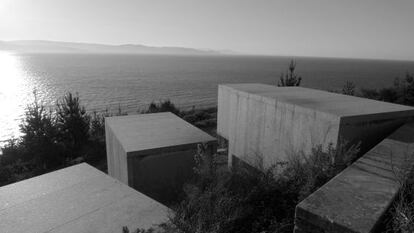 Cementerio en Fisterra (A Coruña), fabricado con granito.