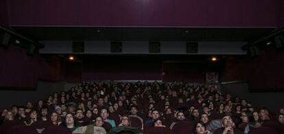 Una sala de cine en Barcelona llena de público. / Massimiliano Minocri