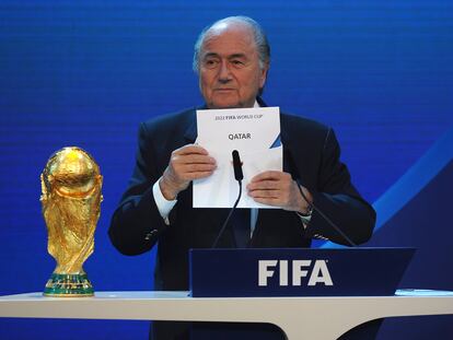 Joseph Blatter, el 2 de diciembre de 2010, en el momento en el que anuncia que Qatar sería la sede del Mundial de 2022.