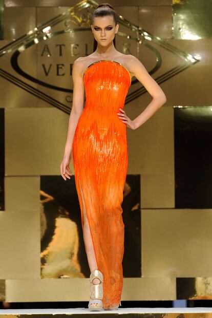  

	
		Atelier Versace primavera-verano 2012