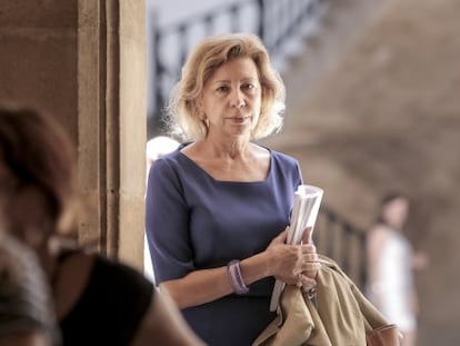 Mar&iacute;a Antonia Munar a la salida de la Audiencia de Palma.