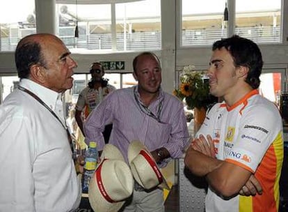 Emilio Botín, Juan Manuel Cendoya y Fernando Alonso.