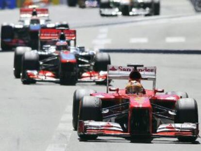 Alonso rueda en el circuito de Mónaco. 