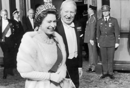 El 3 de enero de 1973, Edward Heath (que gobern entre 1970 y 1974) y la reina acudieron juntos a un concierto de gala para celebrar la entrada del Reino Unido a la entonces Comunidad Econmica Europa.