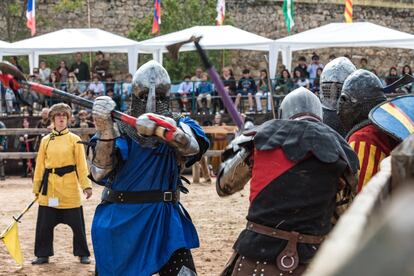 Recreación de un duelo medieval en los alrededores del Castillo de Belmonte, Cuenca.