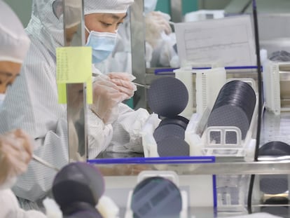 Planta de microchips de la empresa Jiejie Semiconductor Co. en Nantong (China), el pasado marzo.