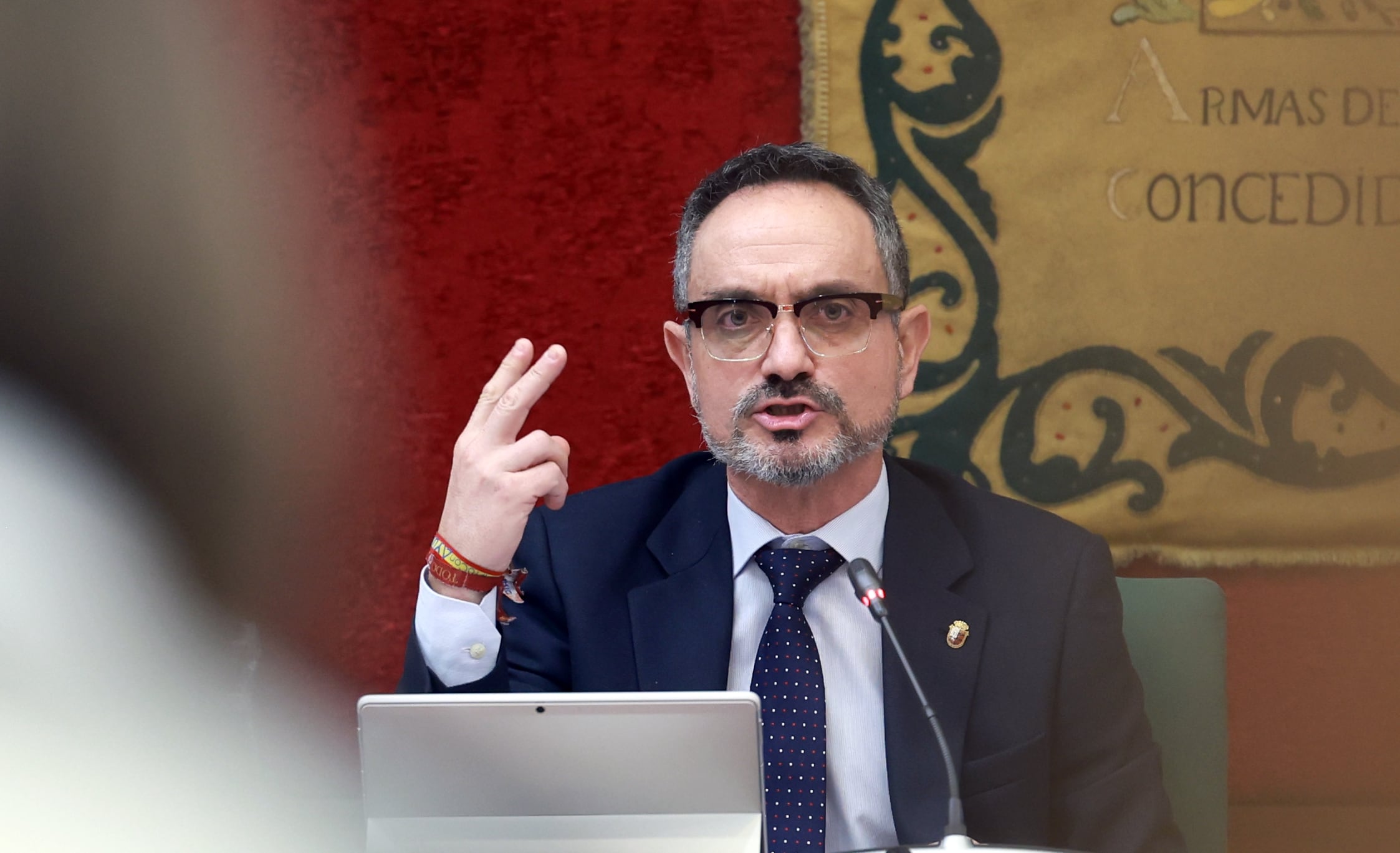 La querella de la exedil de Móstoles contra el alcalde: “Tras mi negativa a mantener relaciones sexuales comenzaron el aislamiento y la discriminación”