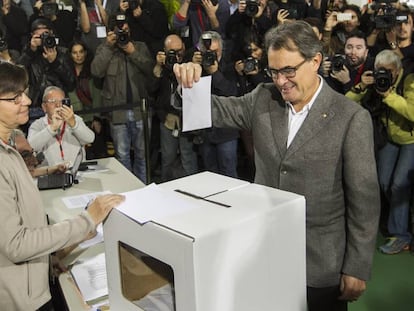 Artur Mas votant el 9-N del 2014.