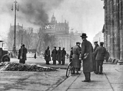 El edificio del Reichstag en la mañana del 28 de febrero de 1933.