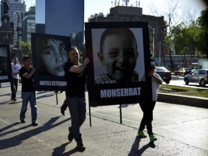 Manifestaci&oacute;n en memoria de los ni&ntilde;os en el Distrito Federal.