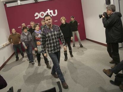 El presidente de Sortu, Hasier Arraiz, tras ofrecer la rueda de prensa en la que pidió dar "jaque mate" a la Guardia Civil el pasado mes de enero.