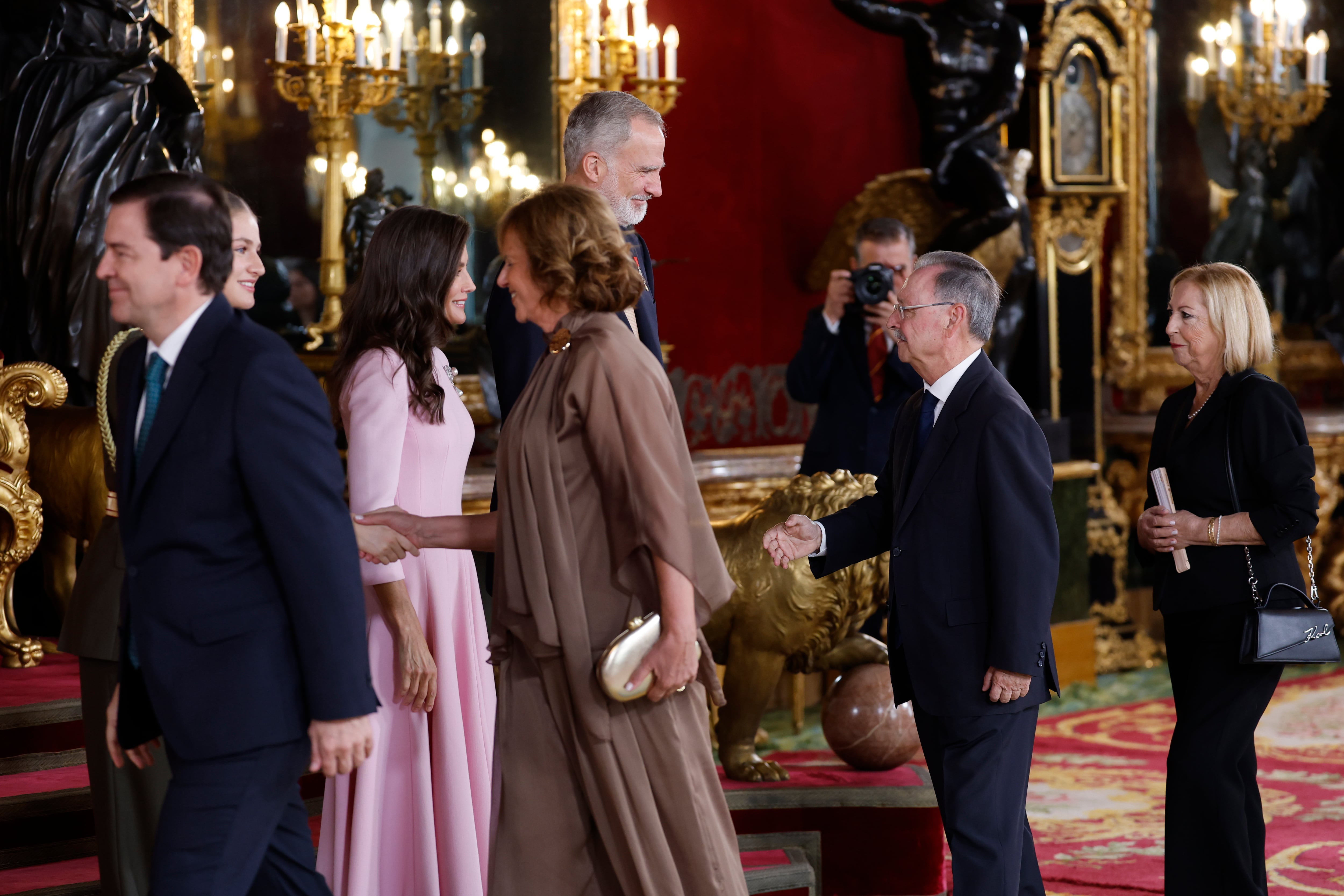 La crisis de Ceuta y el adelanto electoral marcan la recepción en Palacio Real por el día de la Fiesta Nacional