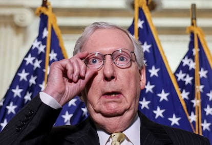 Mitch McConnell  comparece en el Capitolio