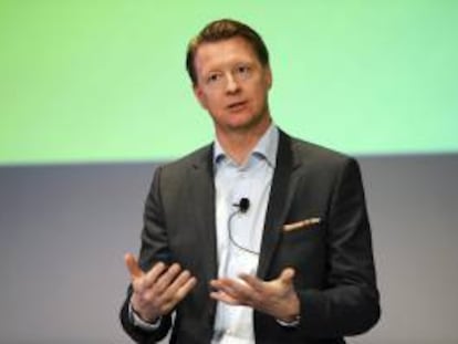 El director ejecutivo del fabricante de equipos de telecomunicaciones sueco Ericsson, Hans Vestberg, presenta en rueda de prensa los resultados de la compañía en el primer trimestre de 2013, en Estocolmo, Suecia. EFE/Archivo