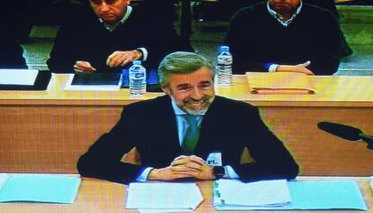 Captura de televisión de la Audiencia Nacional, del exministro del Interior, Ángel Acebes