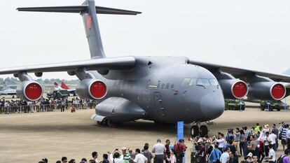 Imagen del Y-20 mostrado ayer en la feria de Zhuhai.