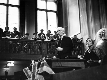 El político y economista William Henry Beveridge en un mitin del Partido Liberal en el año 1943, en Londres.