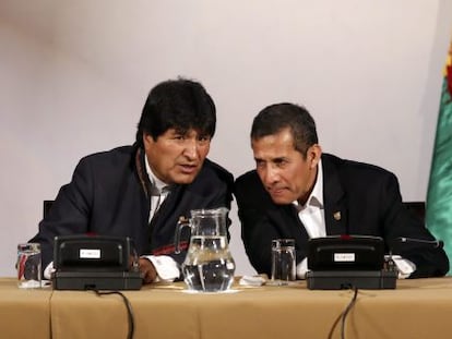 Evo Morais e Ollanta Humala, em Puno (Peru).
