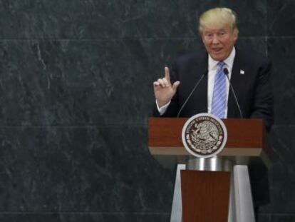 El presidente mexicano Enrique Pe&ntilde;a Nieto y el candidato republicano a las eleccione en EE UU, Donald Trump.