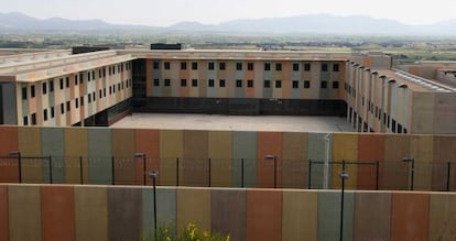 Vista general de la prisión Puig de les Basses, en Figueres, terminada desde hace tres años y cuya apertura está prevista para las próximas semanas.