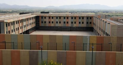 Vista general de la prisi&oacute;n Puig de les Basses, en Figueres, terminada desde hace tres a&ntilde;os y cuya apertura est&aacute; prevista para las pr&oacute;ximas semanas.