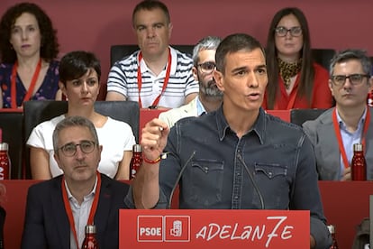 Sánchez sigue lejos de controlar la crisis