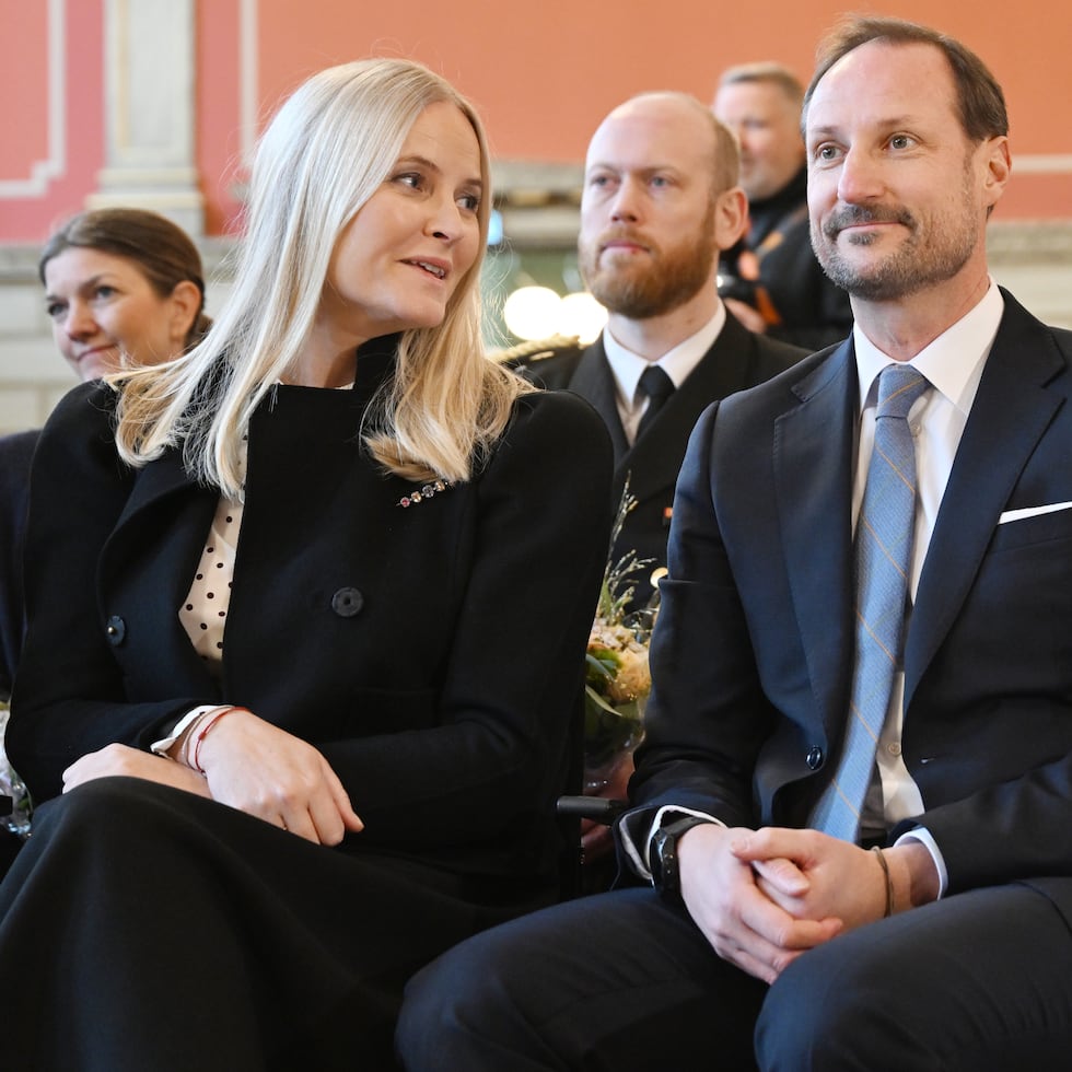 La princesa Mette-Marit de Noruega asegura que Epstein la engañó y manipuló: “Corté el contacto porque me di cuenta de que era un tipo malo” | Internacional | EL PAÍS