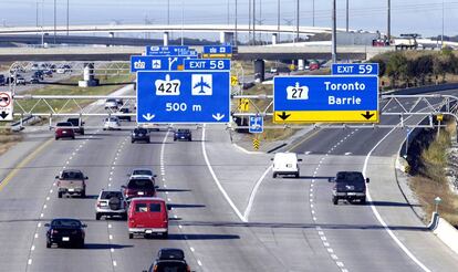Tráfico en la autopista 407 ETR de Toronto (Canadá).