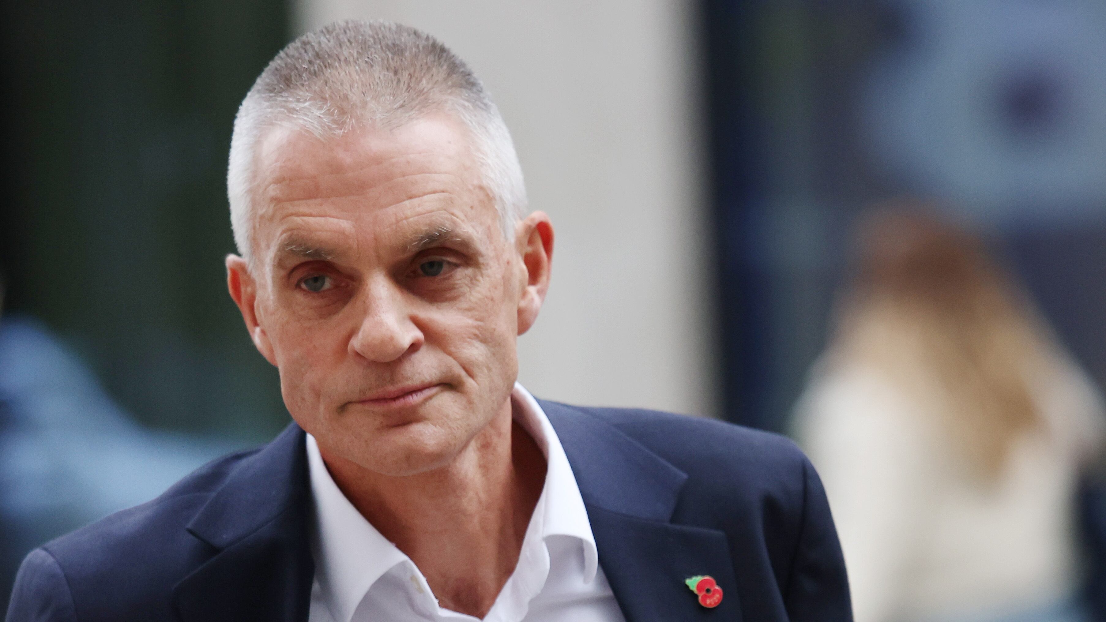 La BBC afronta una crisis sin precedentes por el documental sobre Trump: ¿“error de juicio” o manipulación?