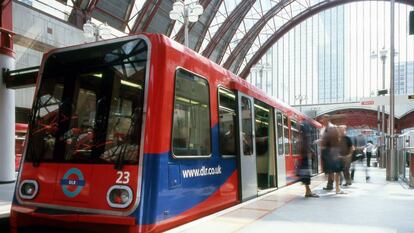 Imagen de Dockland Light Railway en Londres, gestionada por la filial de Ferrovial y la de SNCF.